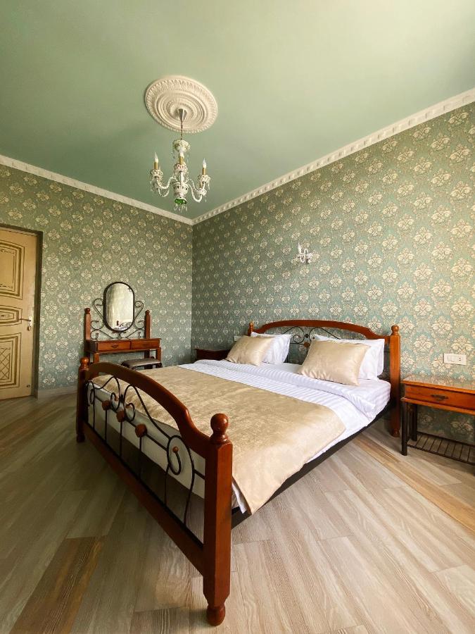 Shirbakyan Hostel Yerevan Bagian luar foto