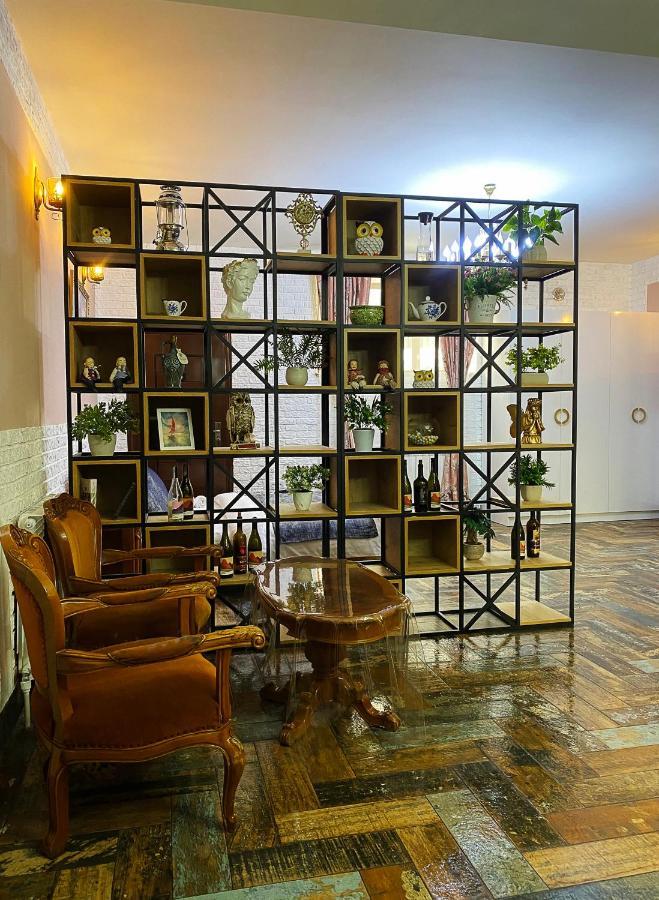 Shirbakyan Hostel Yerevan Bagian luar foto