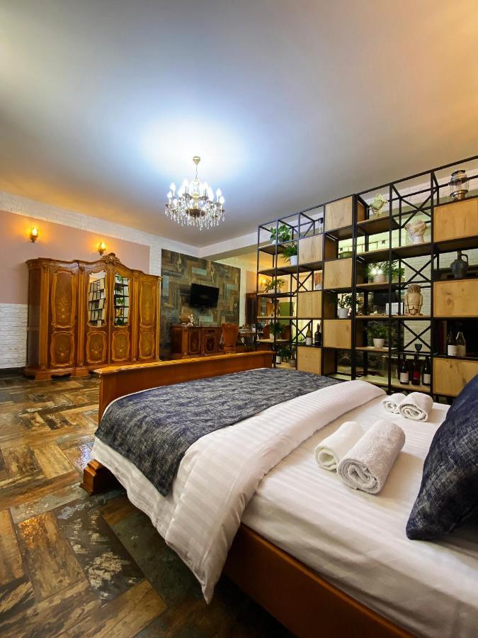 Shirbakyan Hostel Yerevan Bagian luar foto