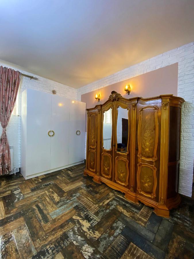 Shirbakyan Hostel Yerevan Bagian luar foto