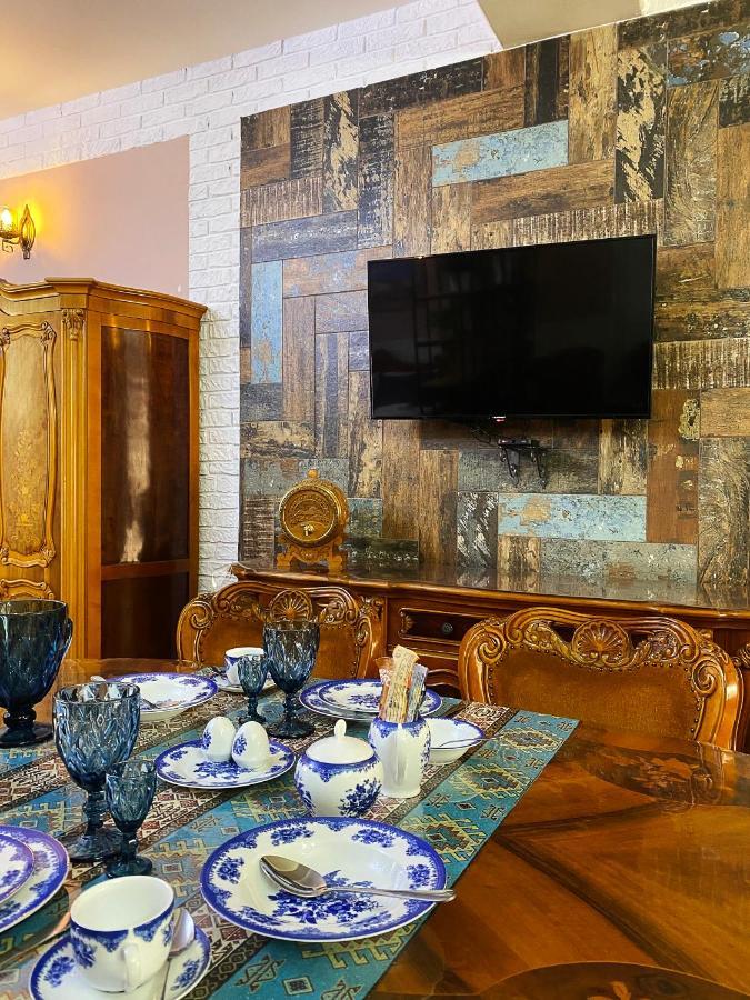Shirbakyan Hostel Yerevan Bagian luar foto
