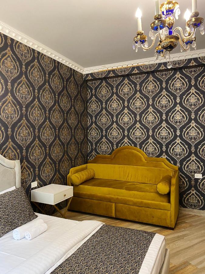 Shirbakyan Hostel Yerevan Bagian luar foto