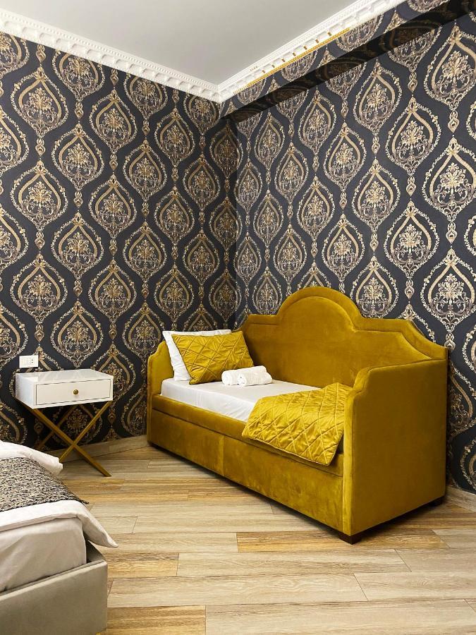 Shirbakyan Hostel Yerevan Bagian luar foto