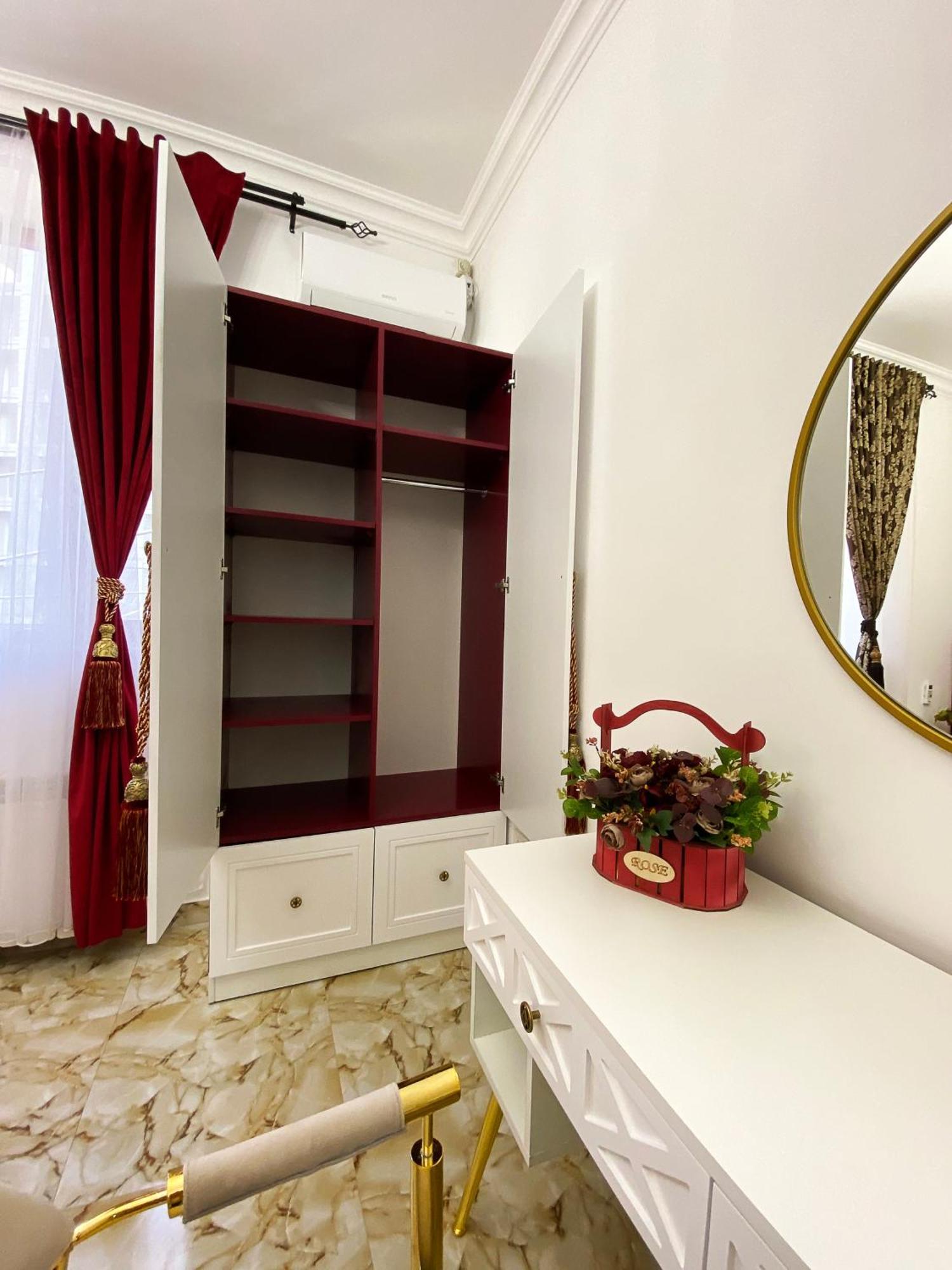 Shirbakyan Hostel Yerevan Bagian luar foto
